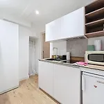 4 Studios modernes climatisés 8 personnes